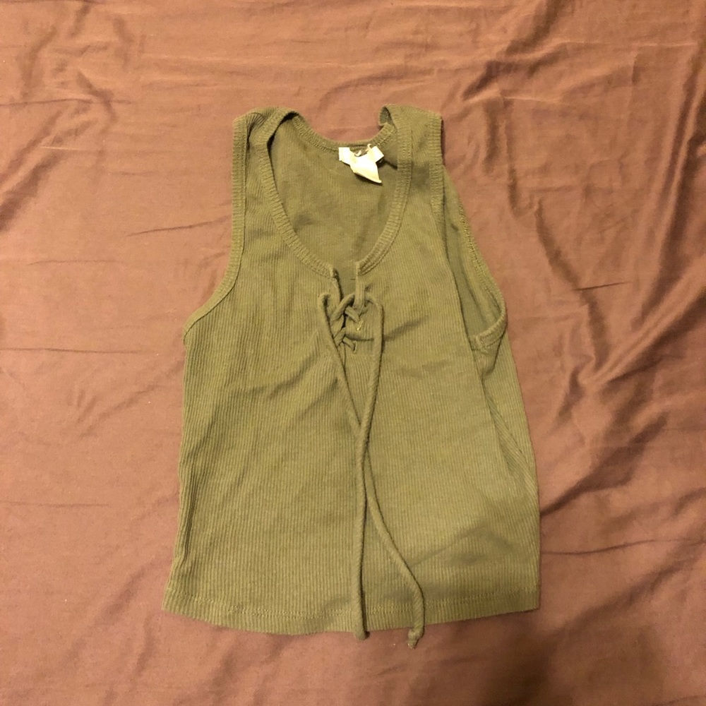 cropped tank top